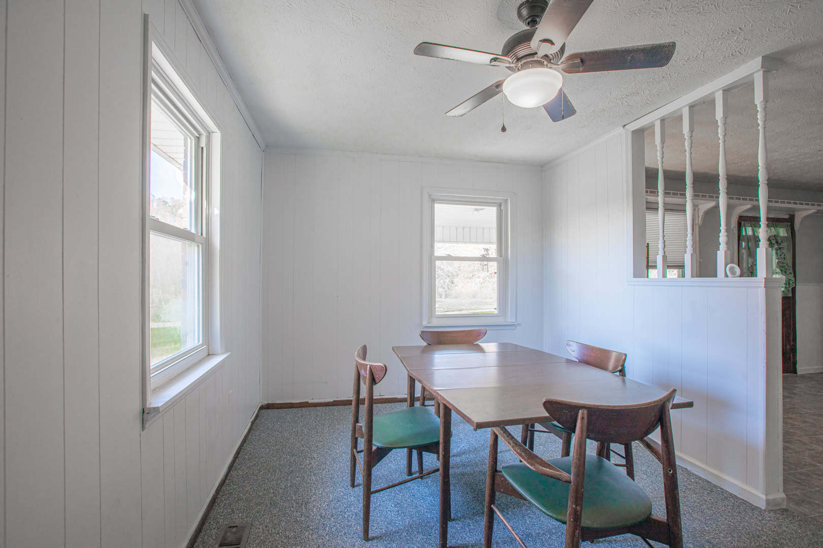 Liberty KY Country Home with Prime White-Tail Deer and Turkey Hunting Land