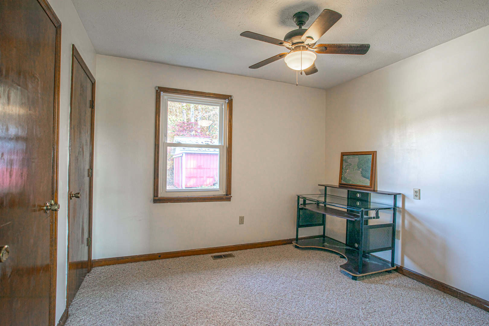 Liberty KY Country Home with Prime White-Tail Deer and Turkey Hunting Land