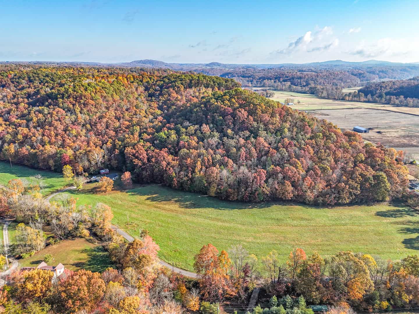Liberty KY Country Home with Prime White-Tail Deer and Turkey Hunting Land