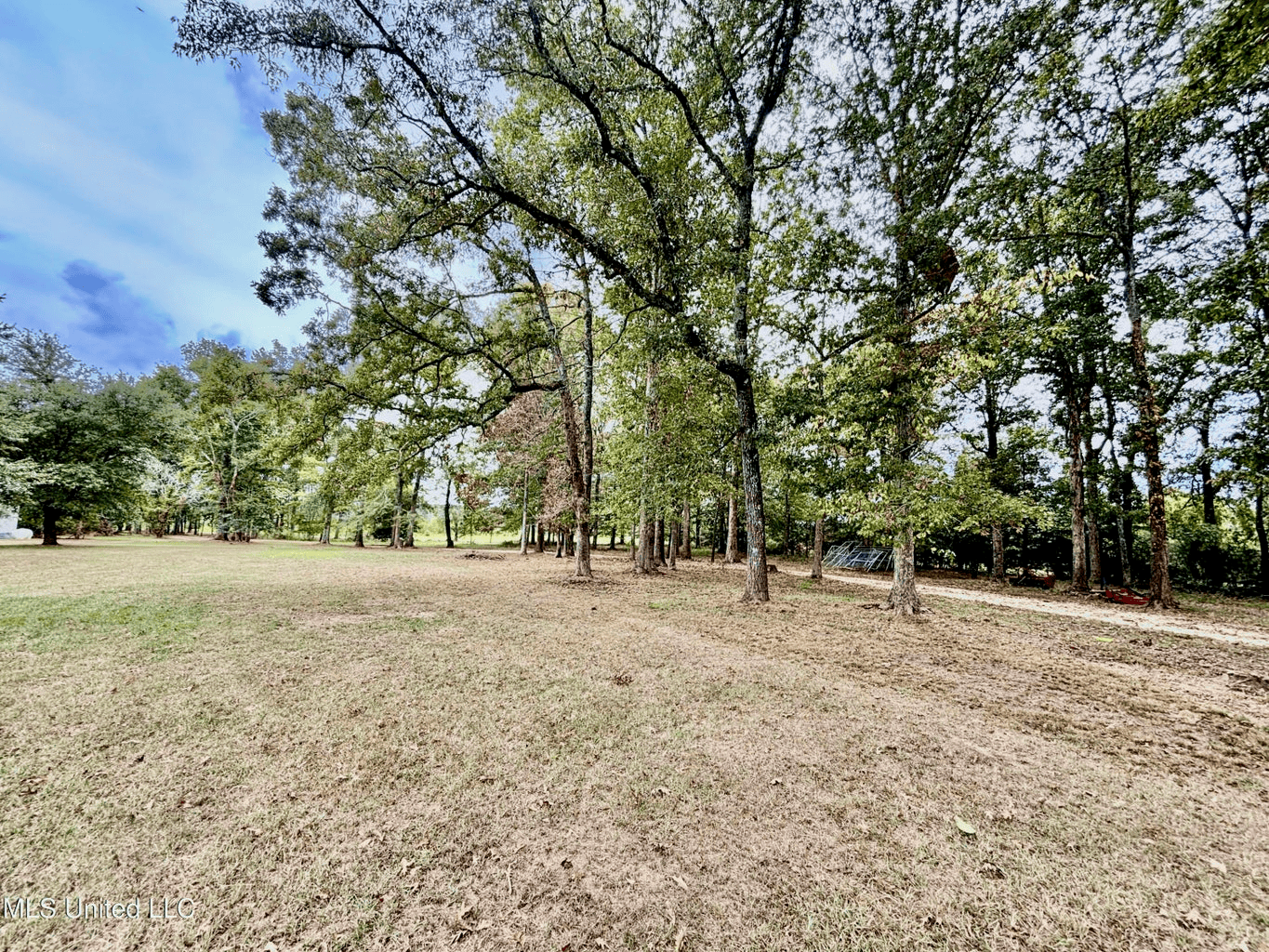 Farmhouse on Acreage with Hunting Land in Magnolia MS
