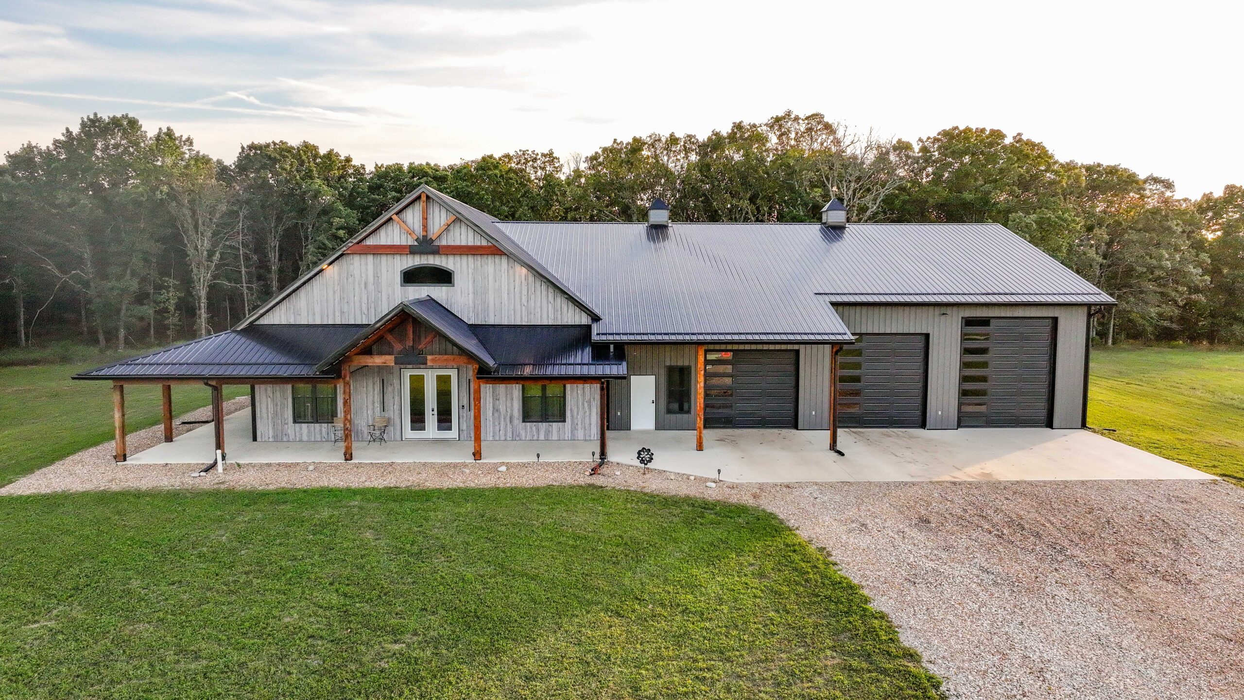 245.4 +\- acres with home in Cross Timbers MO