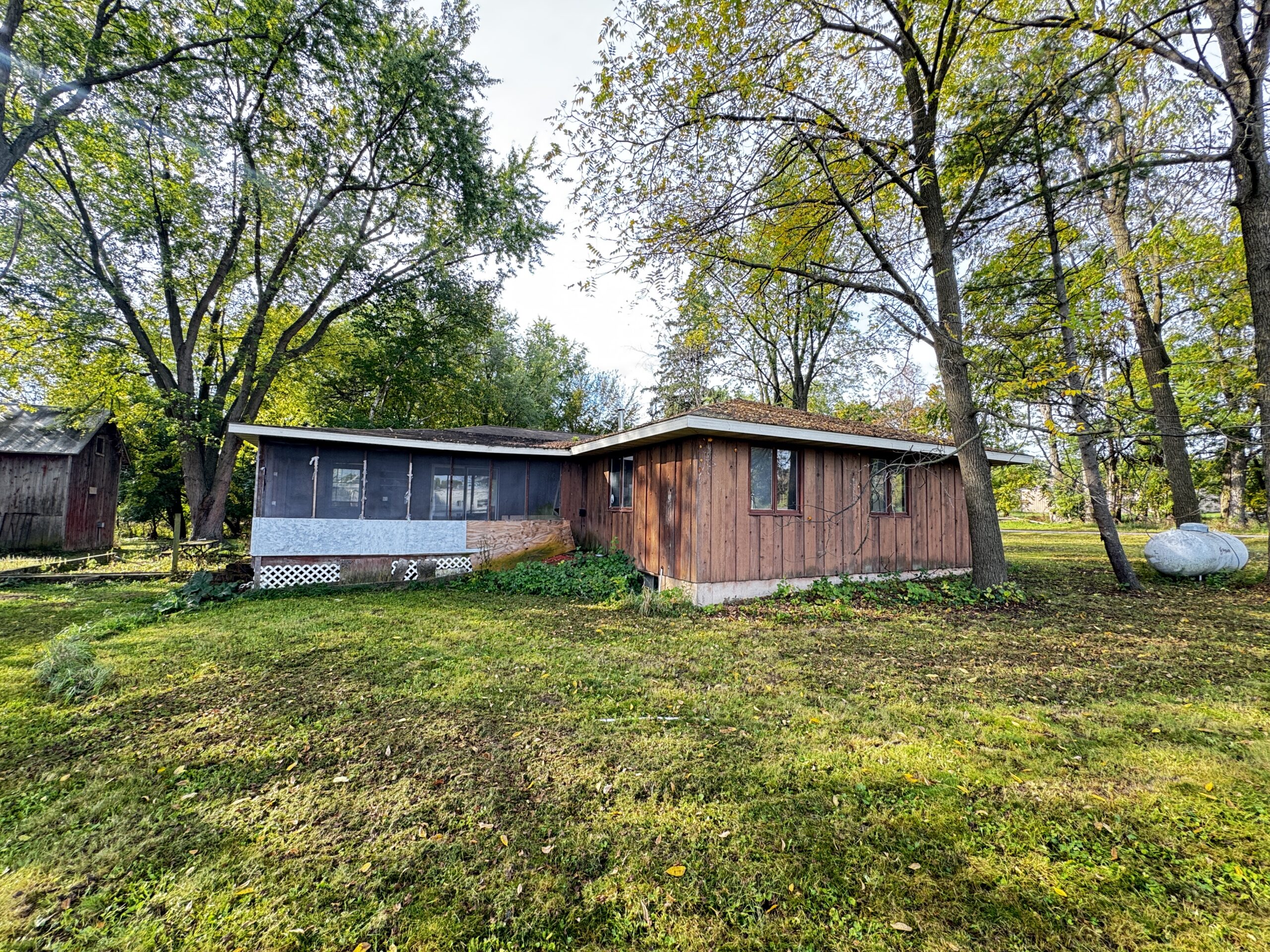 Marquette County 3-Bedroom Ranch on 45+/- Acres
