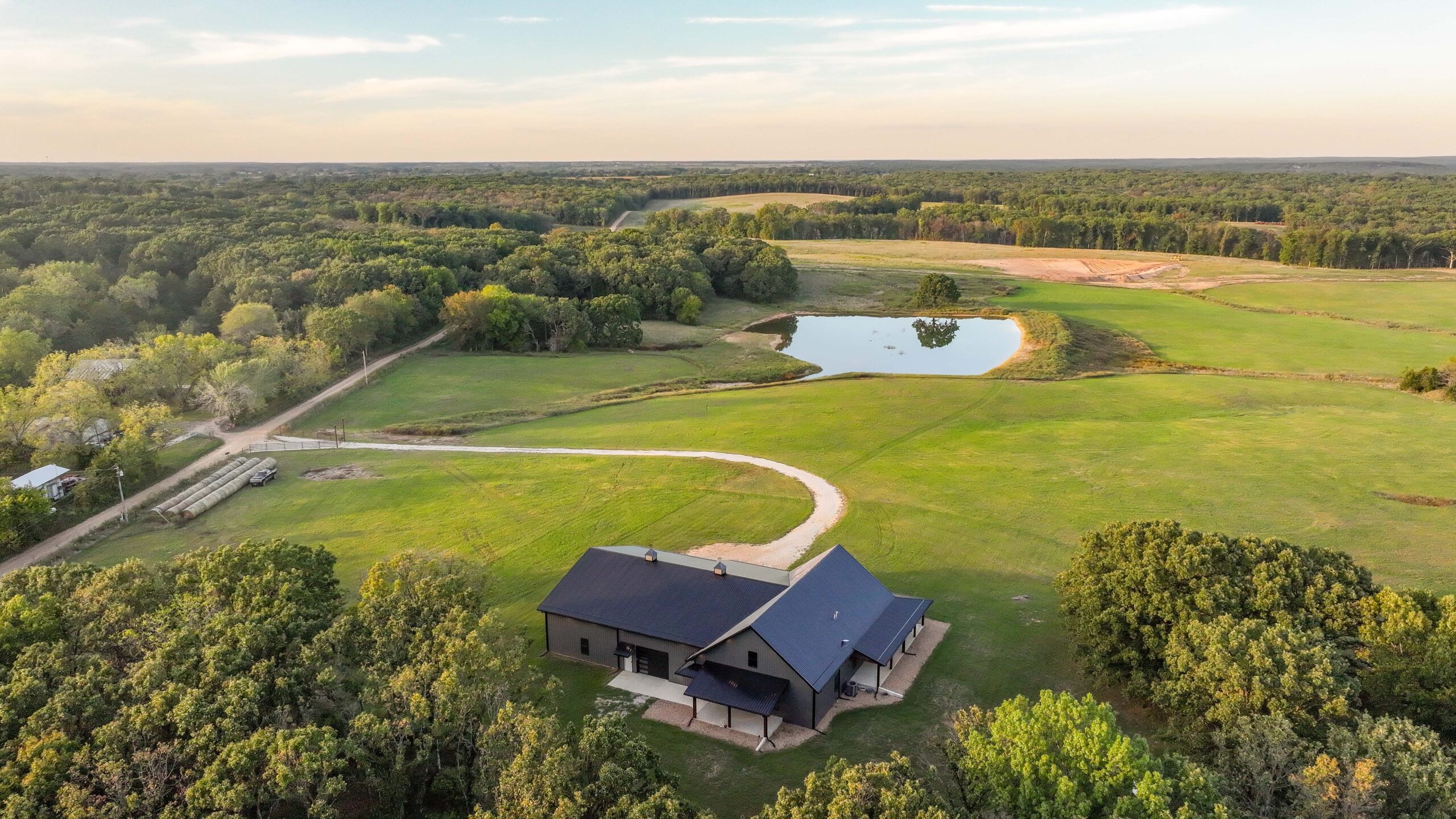 245.4 +\- acres with home in Cross Timbers MO