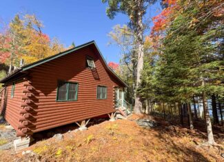 One of a Kind Off-grid Log Cabin Retreat