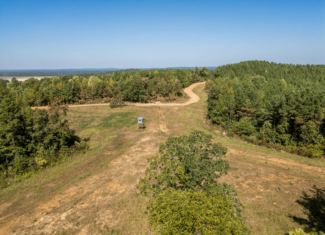 650 Acres Timberland and Lake Site Calhoun County MS