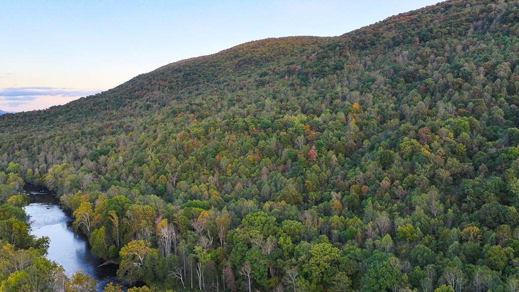 Your Ultimate 125-Acre Hunting and River Recreation Paradise
