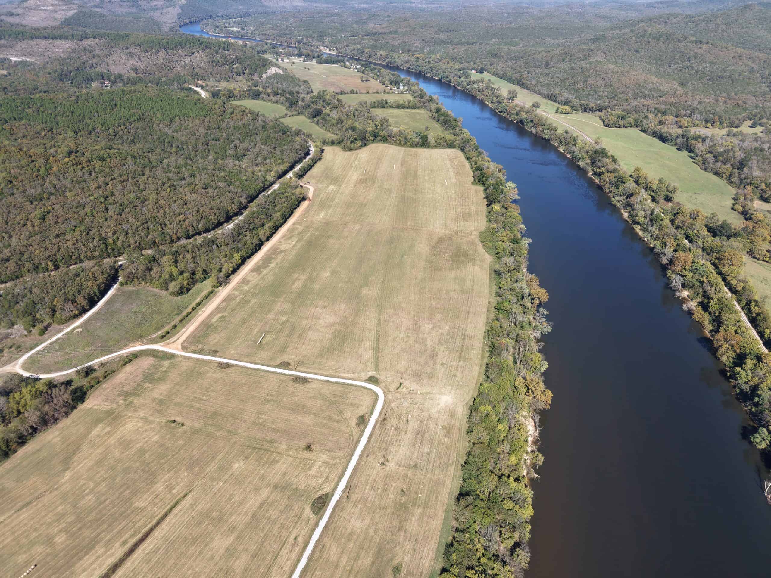 HUNTING & RIVERFRONT ACREAGE FOR SALE IN ARKANSAS OZARK MOUNTAINS