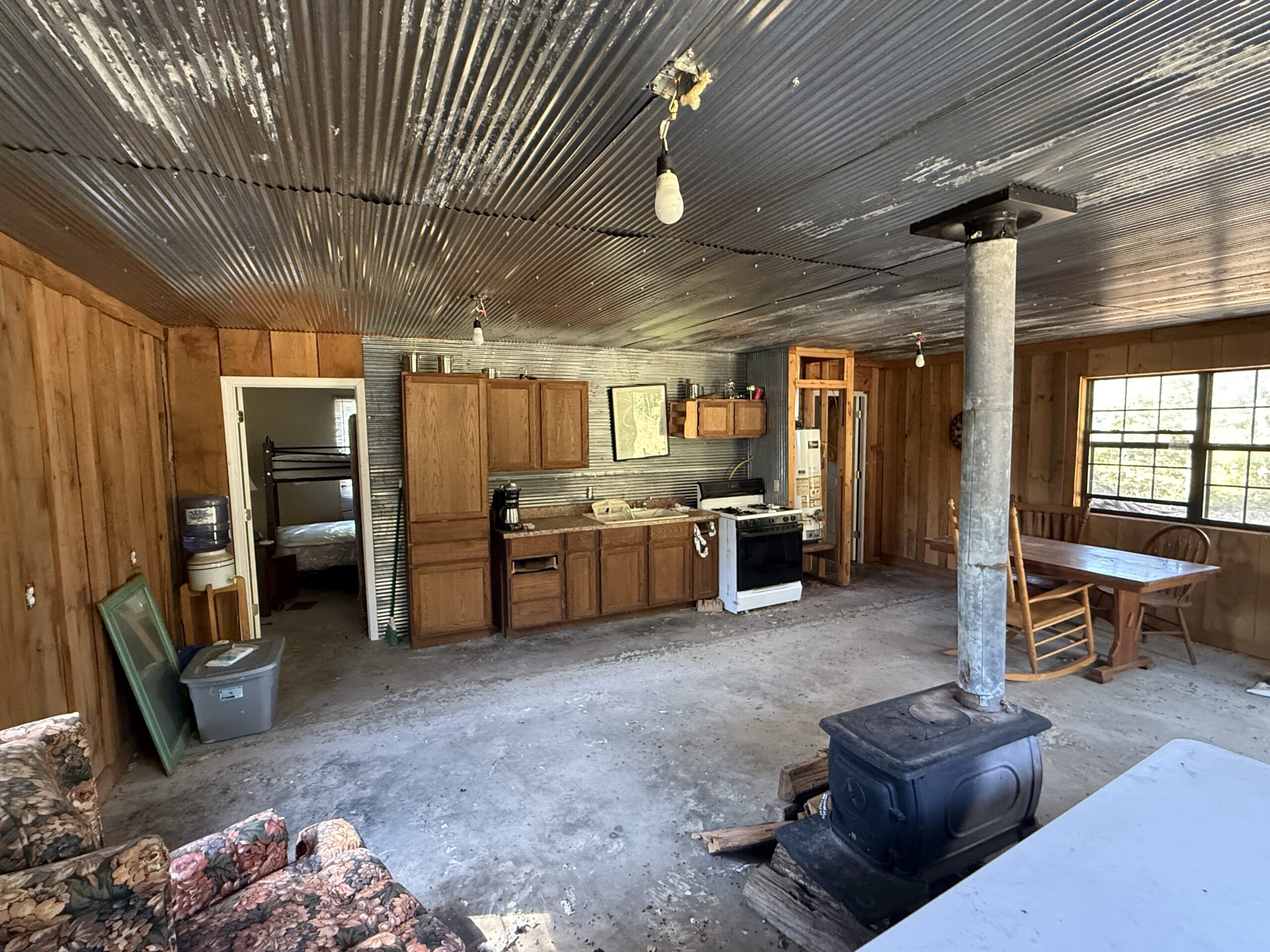 FOREST LAND AND OFF GRID CABIN FOR SALE IN OZARK MOUNTAINS