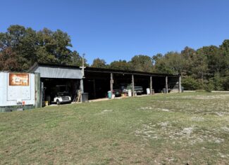HOME AND WATERFRONT ACREAGE FOR SALE IN ARKANSAS