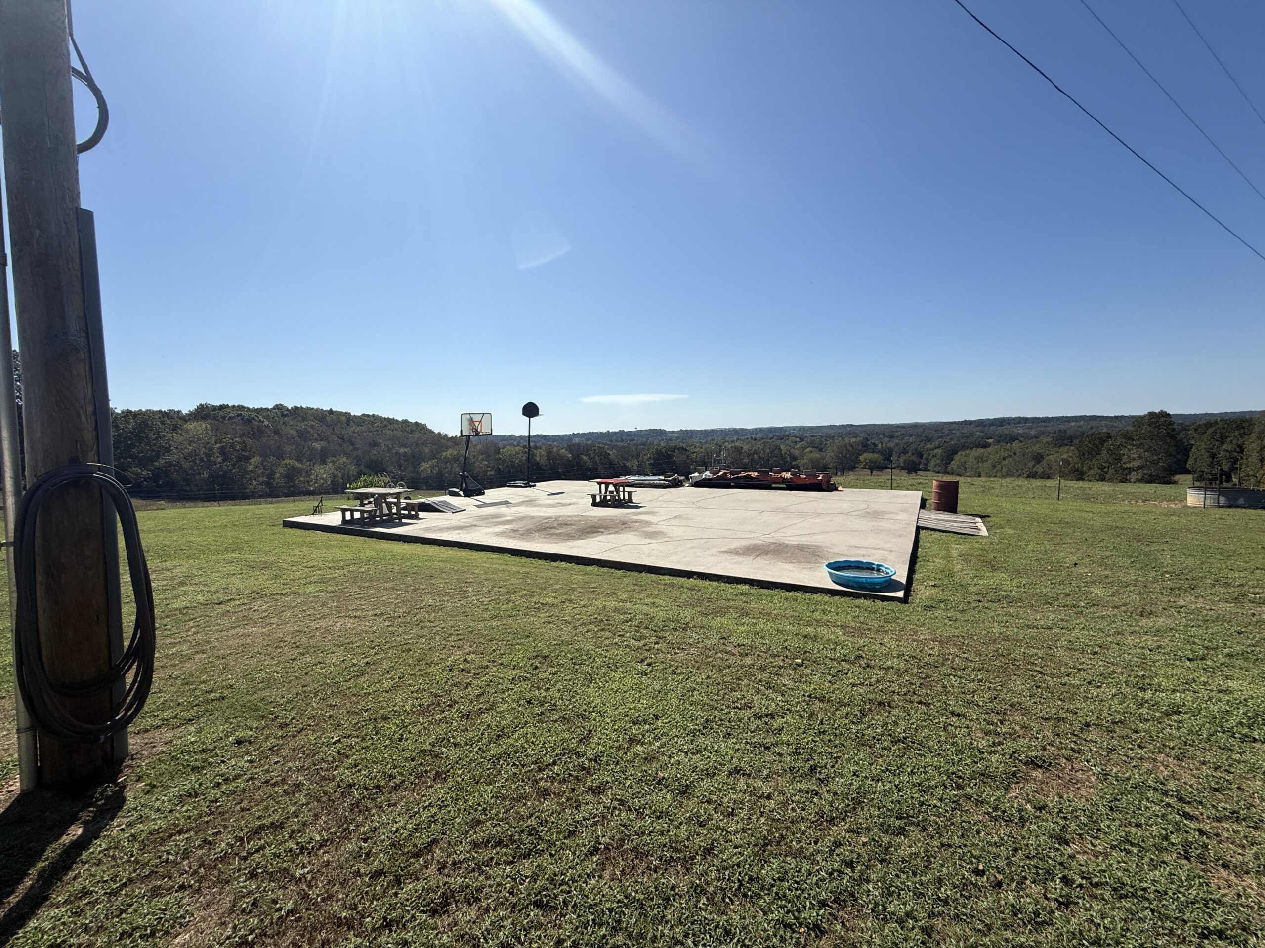 HOME AND WATERFRONT ACREAGE FOR SALE IN ARKANSAS