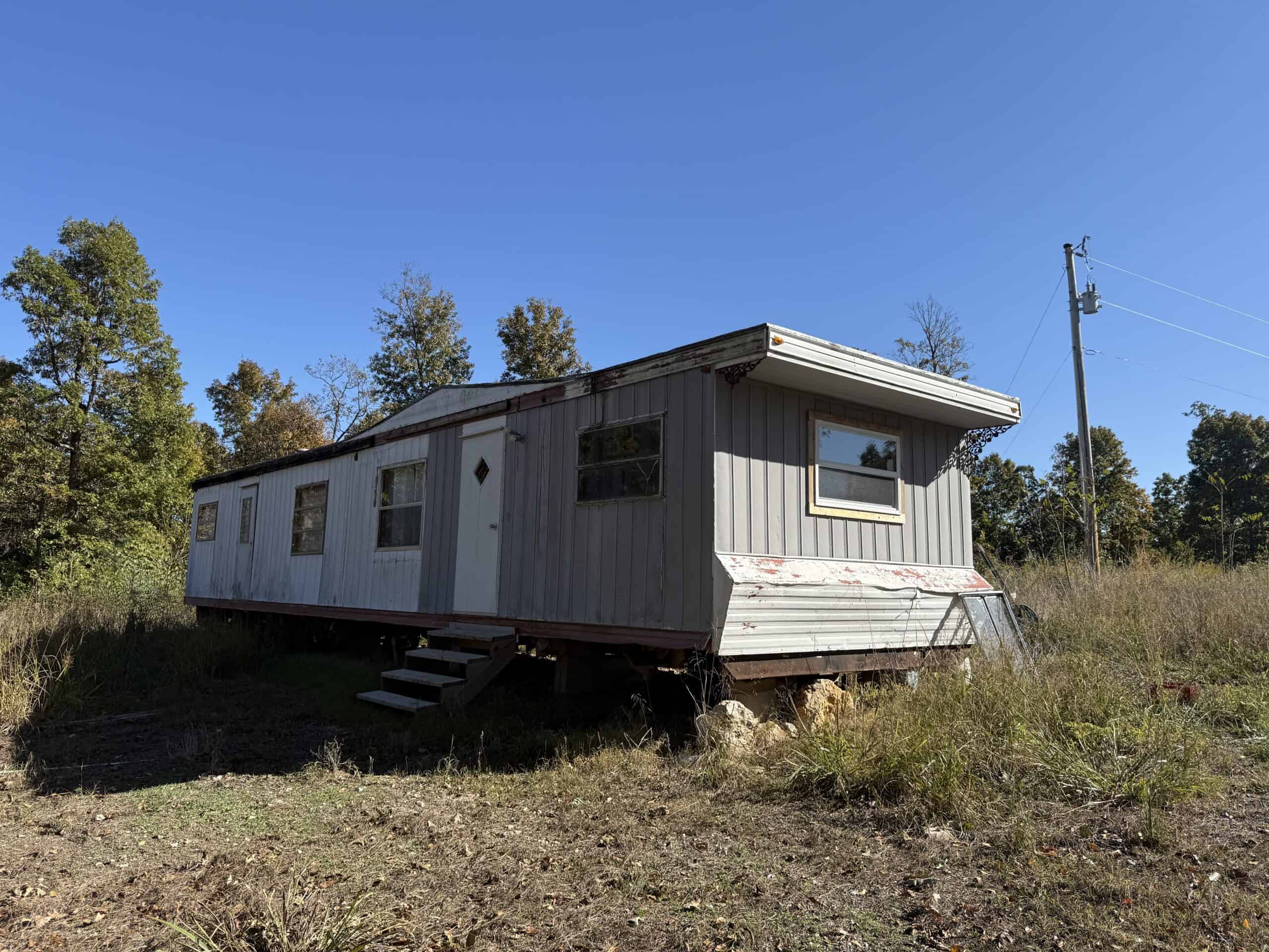 HUNTING LAND WITH SPRING CREEK AND CABIN FOR SALE IN ARKANSAS