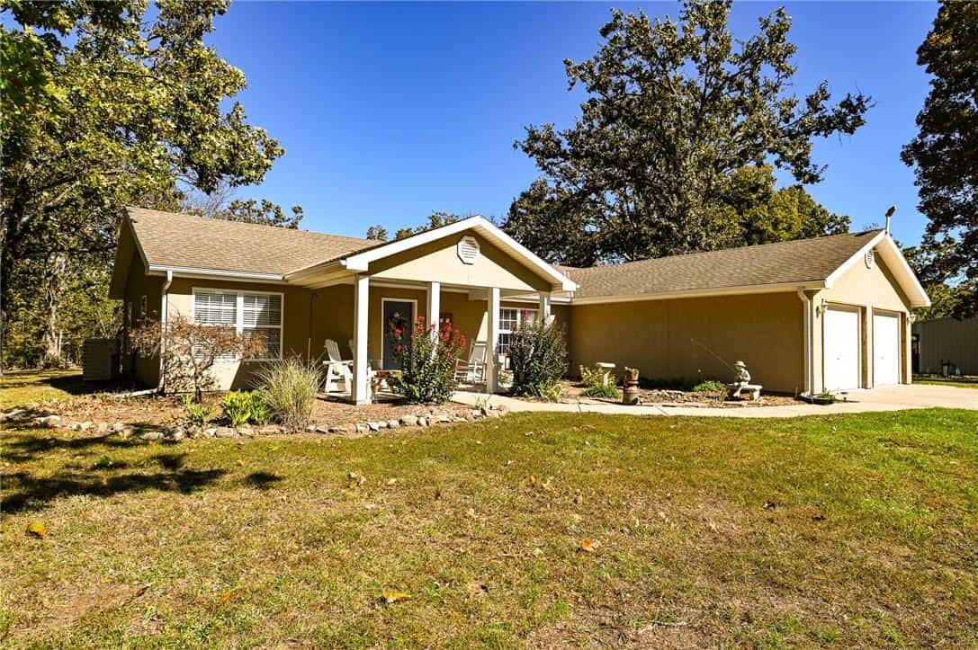 Country Home with Hunting Land – Hickory County