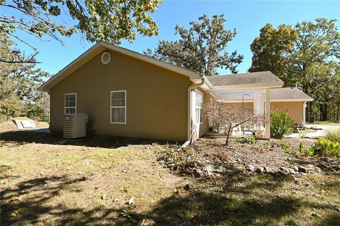 Country Home with Hunting Land – Hickory County