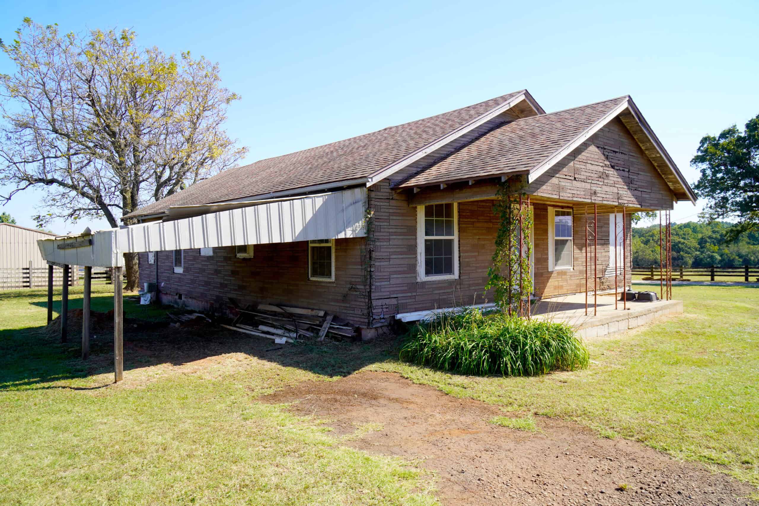 NO RESERVE AUCTION – Prime Oklahoma Ranch Land & Home on HWY 177