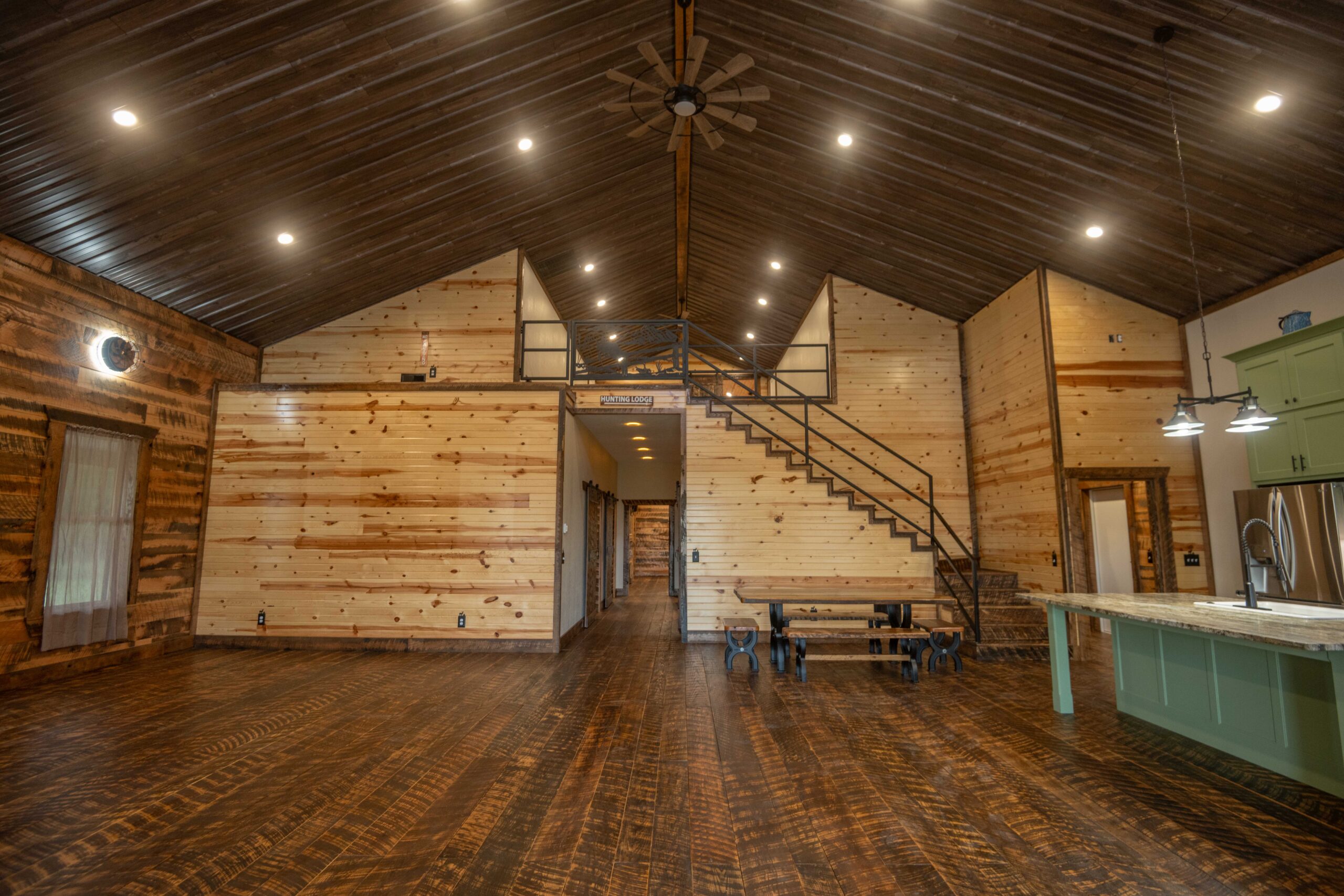 245.4 +\- acres with home in Cross Timbers MO