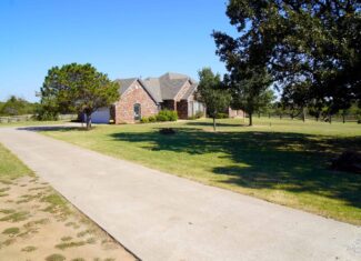 NO RESERVE AUCTION – Prime Oklahoma Ranch Land & Home on HWY 177