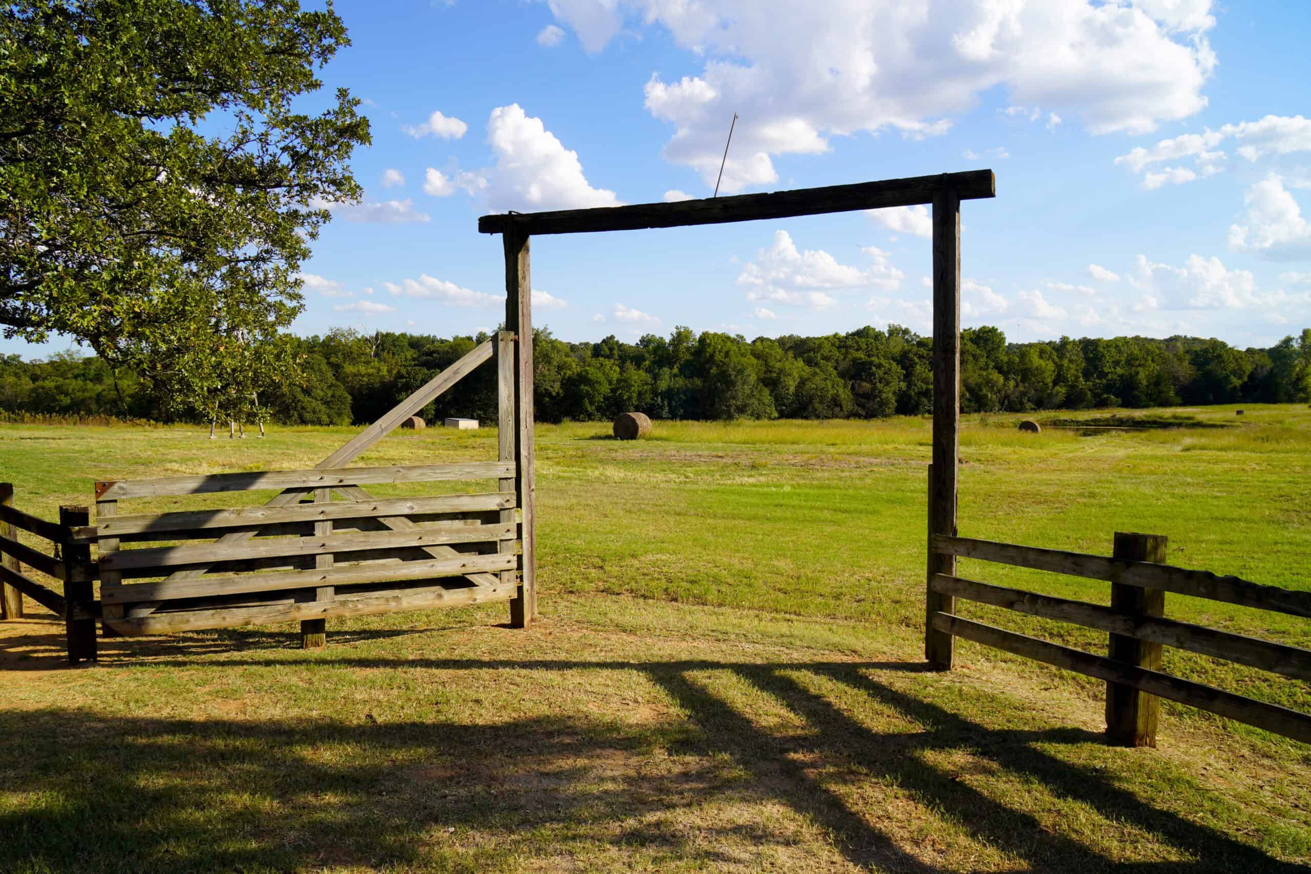 NO RESERVE AUCTION – Prime Oklahoma Ranch Land & Home on HWY 177