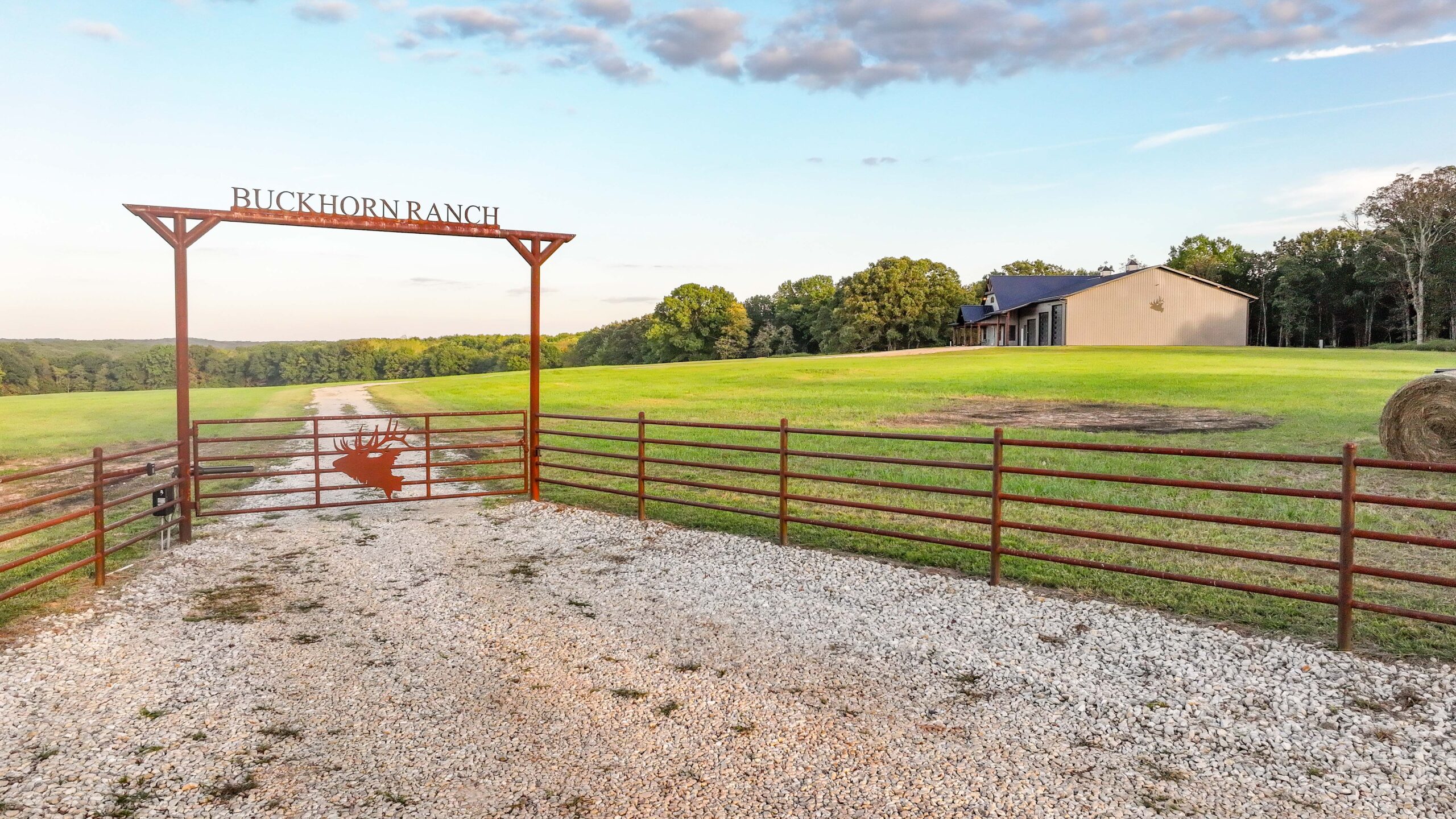 245.4 +\- acres with home in Cross Timbers MO