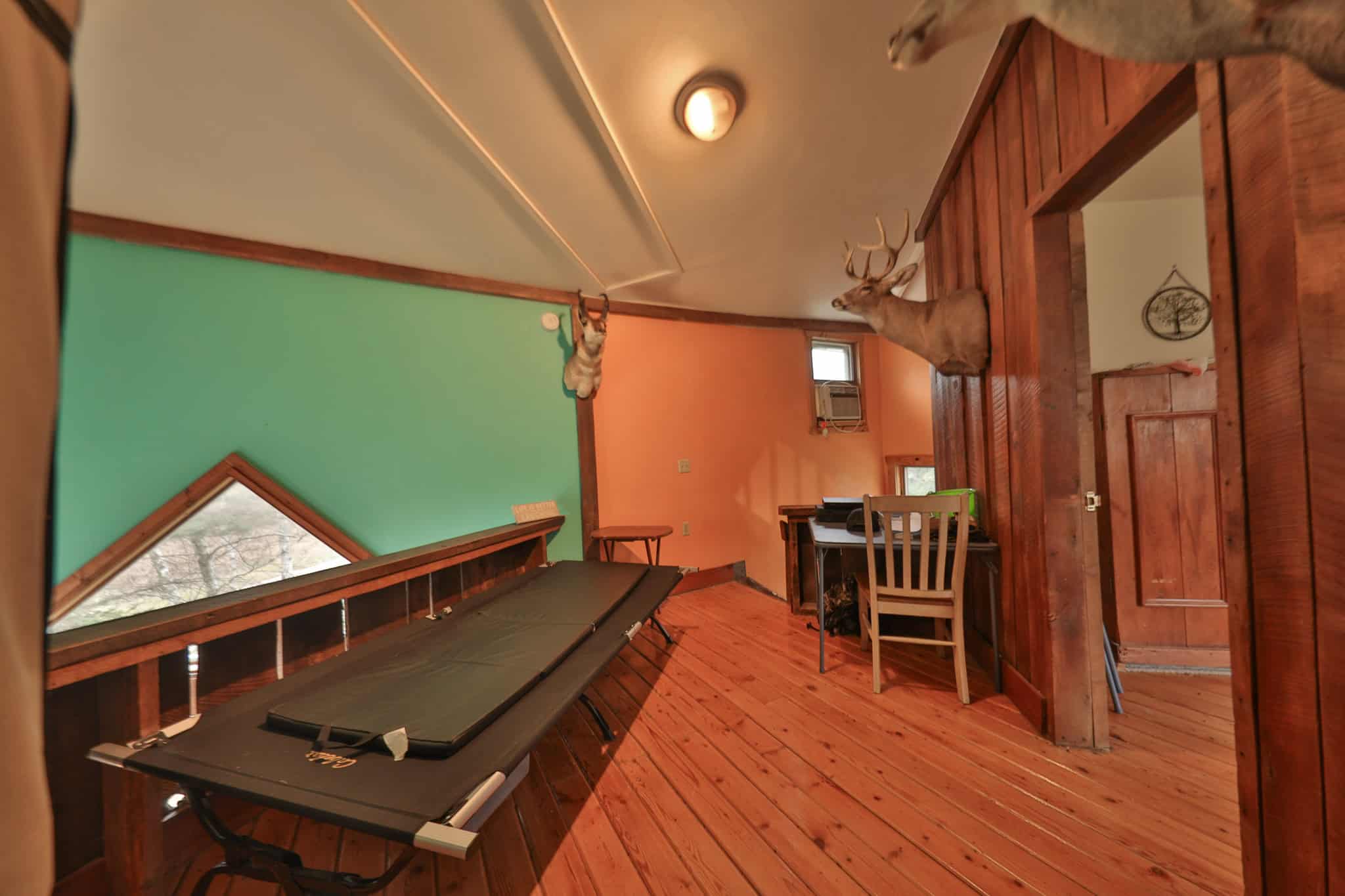 Premium Driftless Hunting Camp in Richland County, Wisconsin