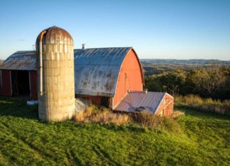 252± Acre Legacy Estate in Trempealeau County WI