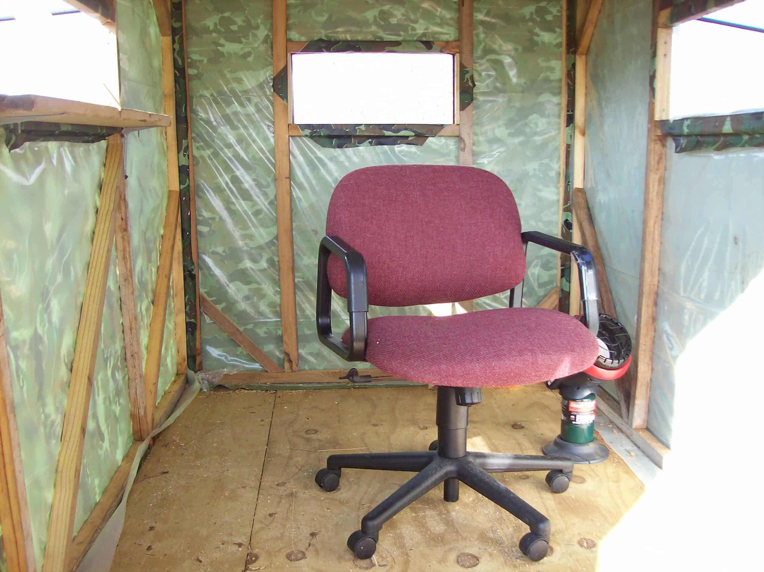 40 Acres of Trophy Whitetail Hunting