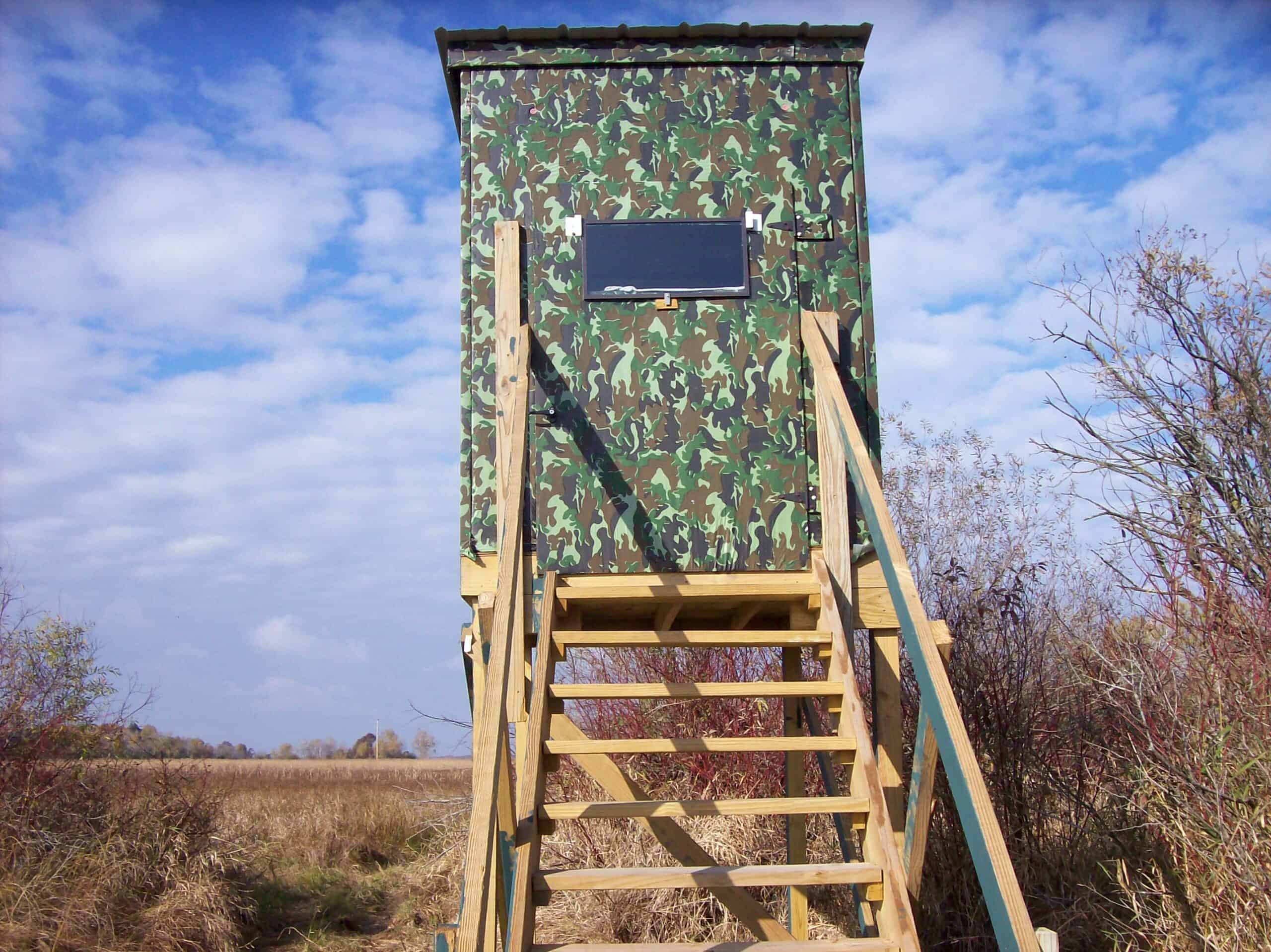 40 Acres of Trophy Whitetail Hunting