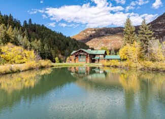 Mountain Luxury Estate – Colorado Riverfront Home for Sale