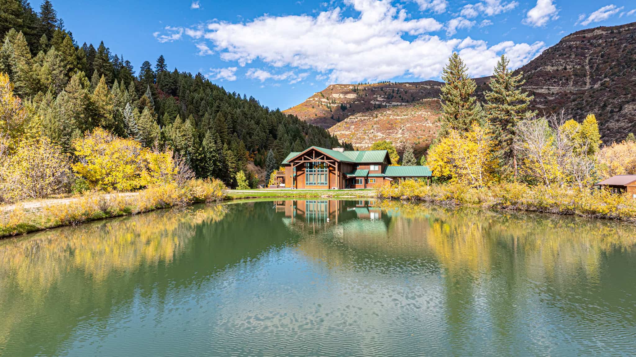 Mountain Luxury Estate – Colorado Riverfront Home for Sale