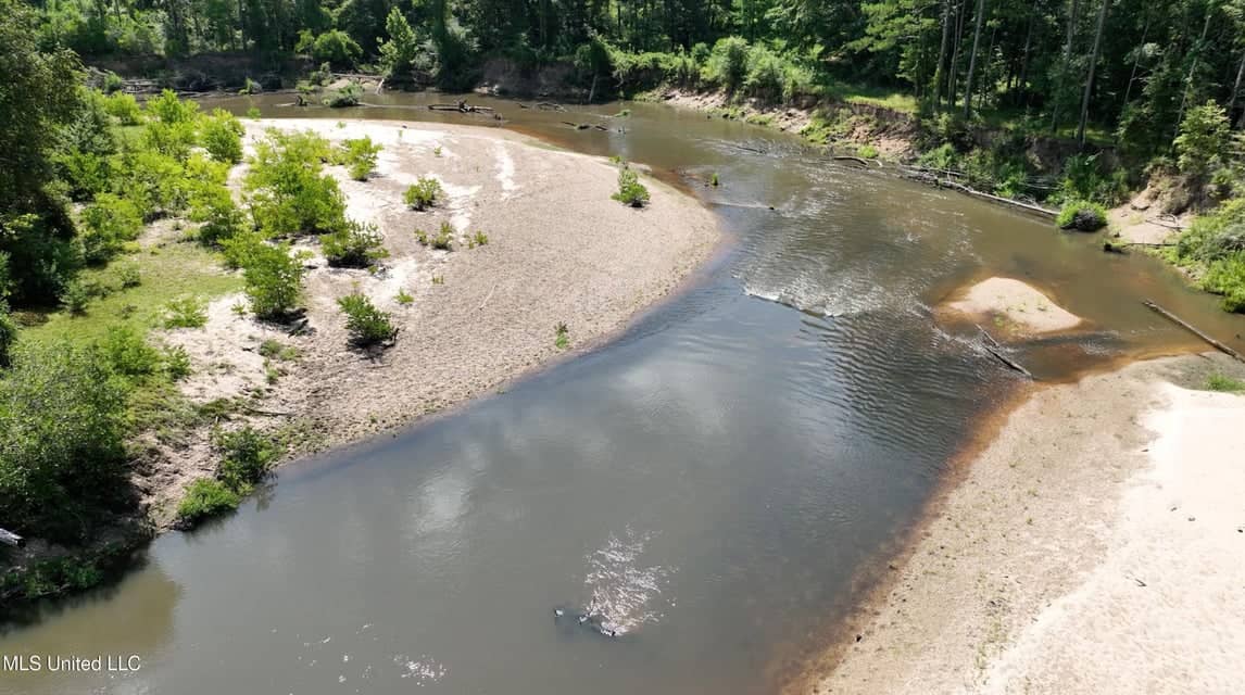 108+- Acres on the Bogue Chitto River Summit, Mississippi