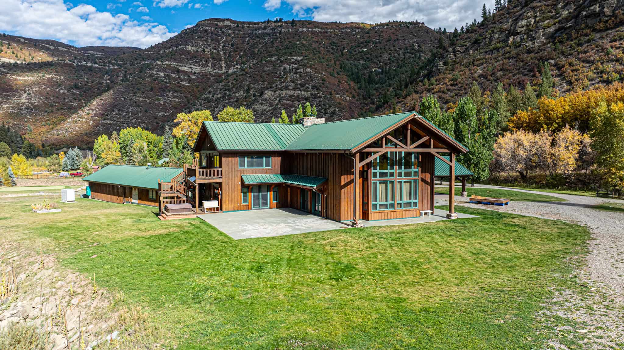 Mountain Luxury Estate – Colorado Riverfront Home for Sale