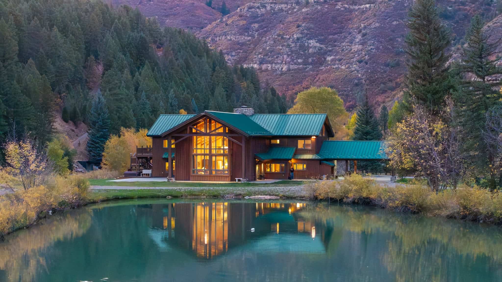 Mountain Luxury Estate – Colorado Riverfront Home for Sale