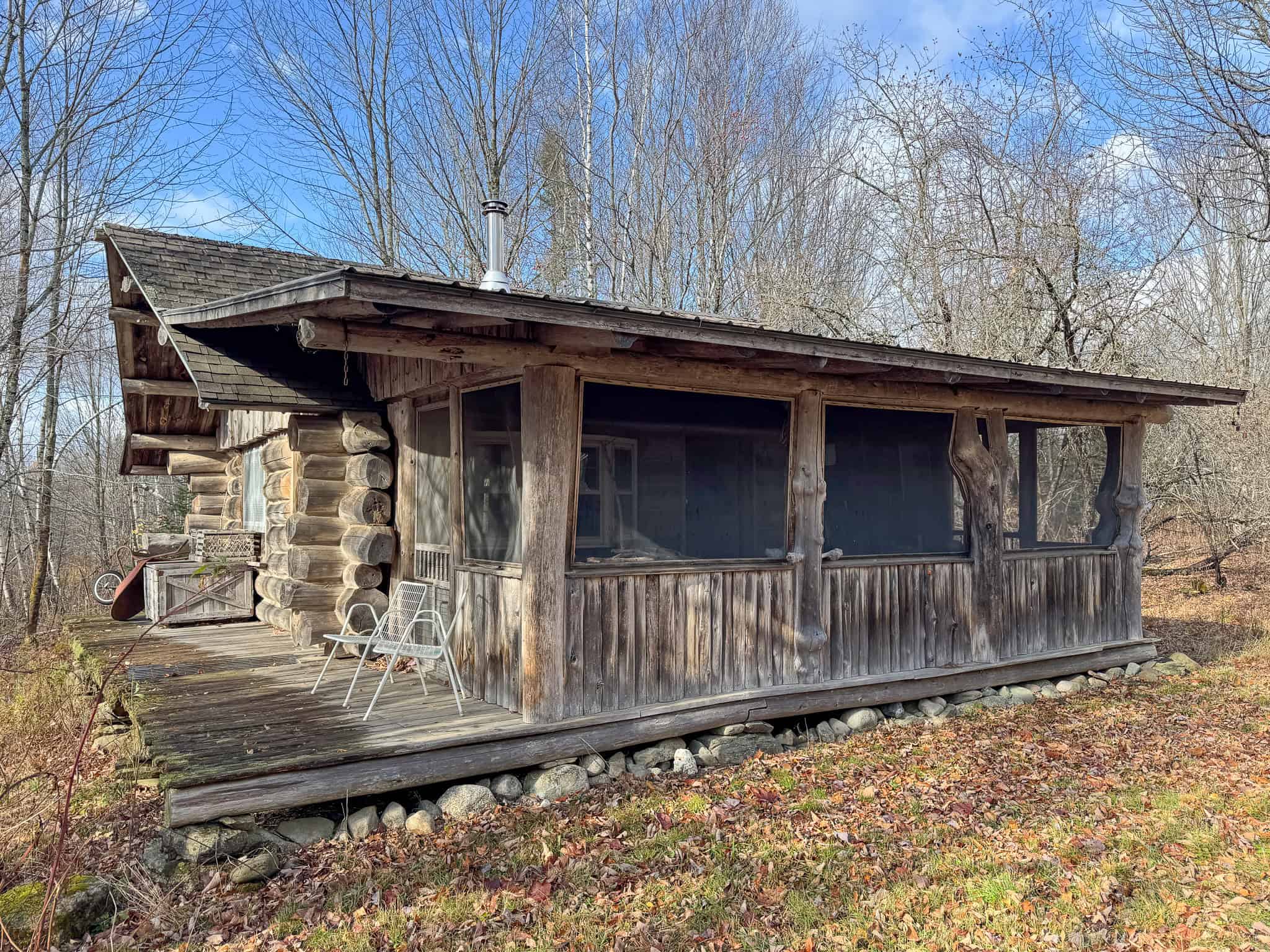 Peaceful Log Cabin Retreat with 128.8 Acres