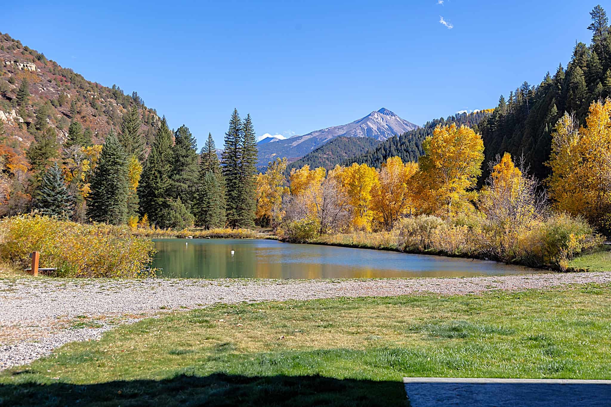 Mountain Luxury Estate – Colorado Riverfront Home for Sale