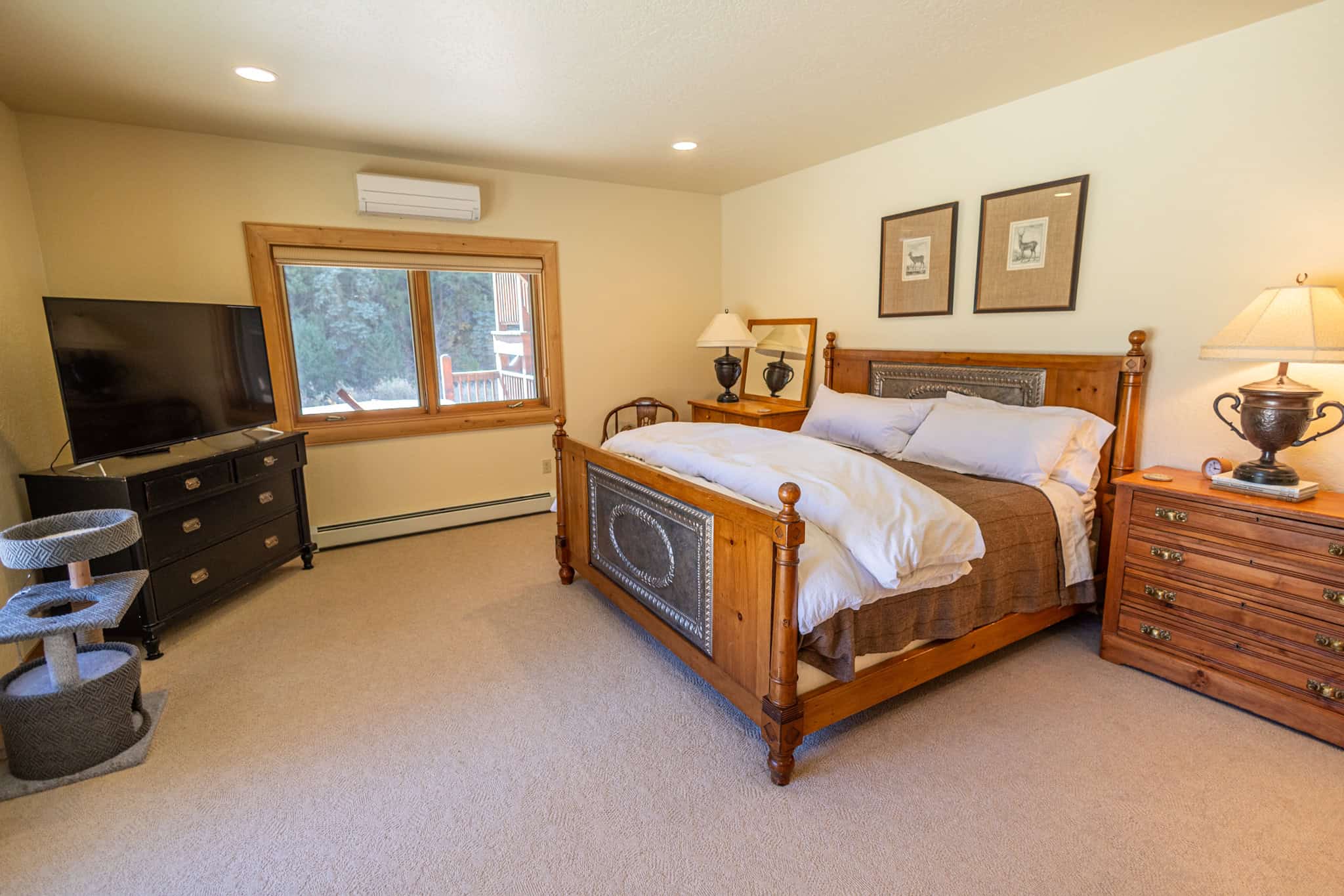 Mountain Luxury Estate – Colorado Riverfront Home for Sale