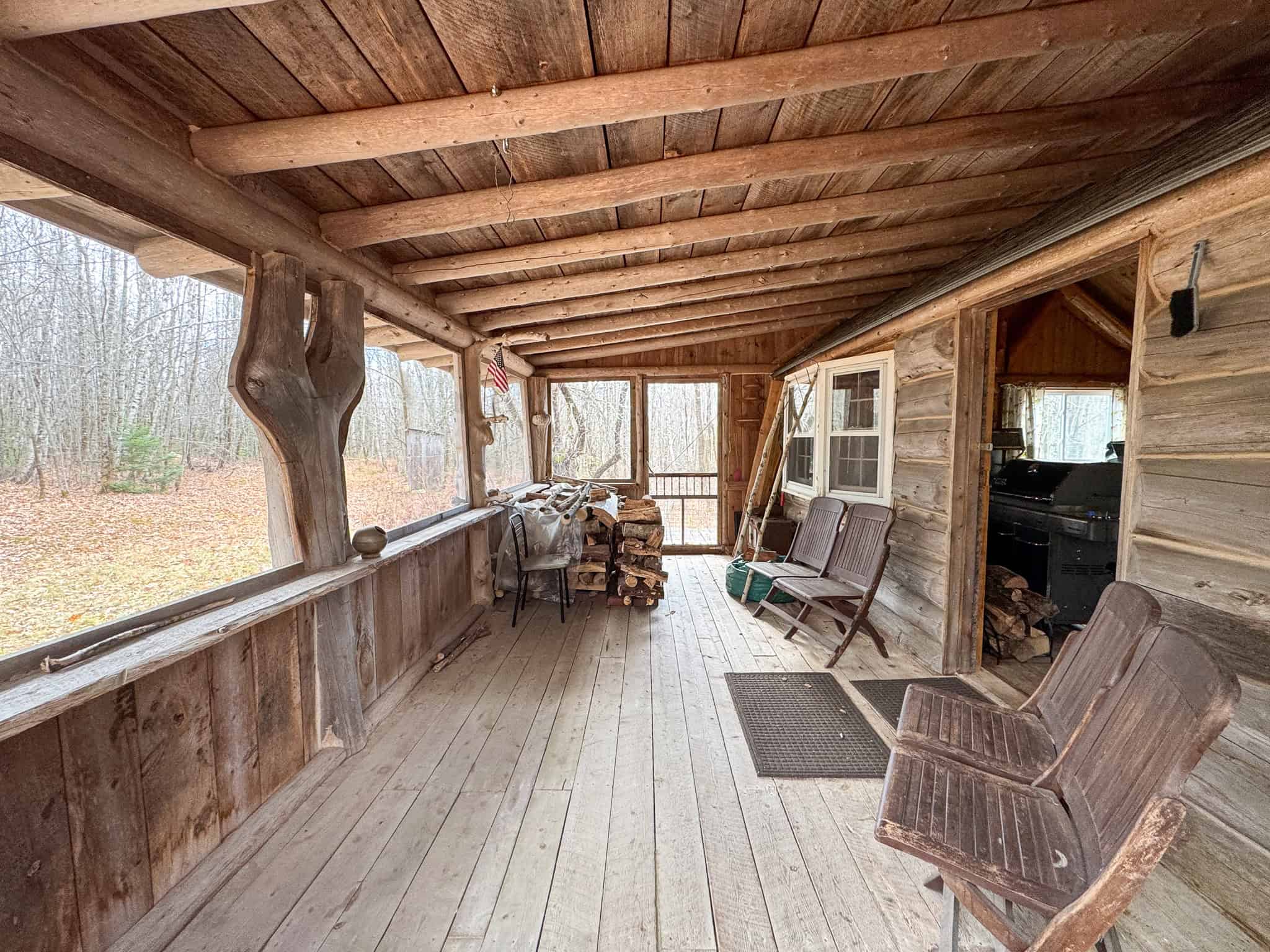 Peaceful Log Cabin Retreat with 128.8 Acres