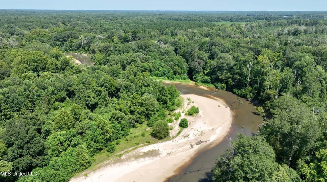 108+- Acres on the Bogue Chitto River Summit, Mississippi