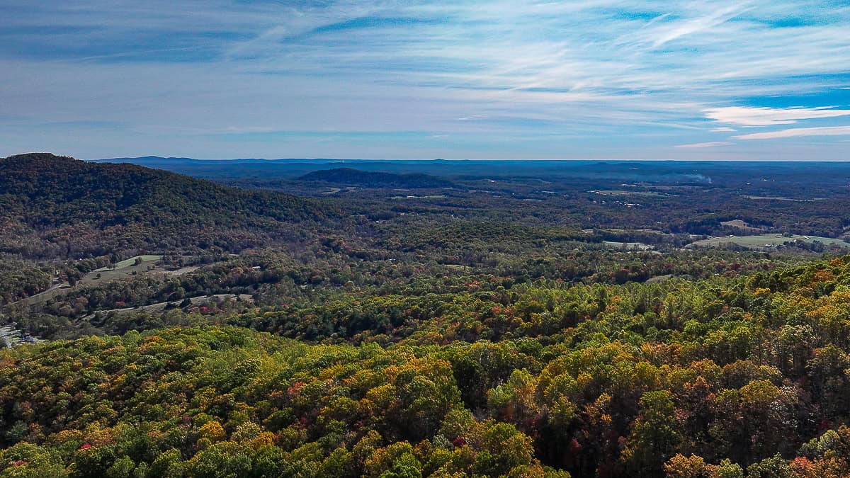 Private Hunter’s Paradise Near Lynchburg with Generator Power