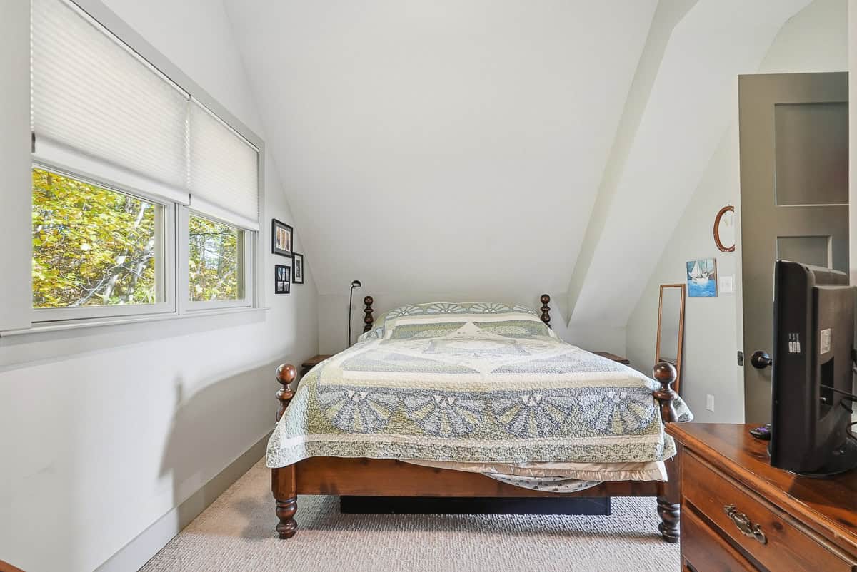 Private Hunter’s Paradise Near Lynchburg with Generator Power