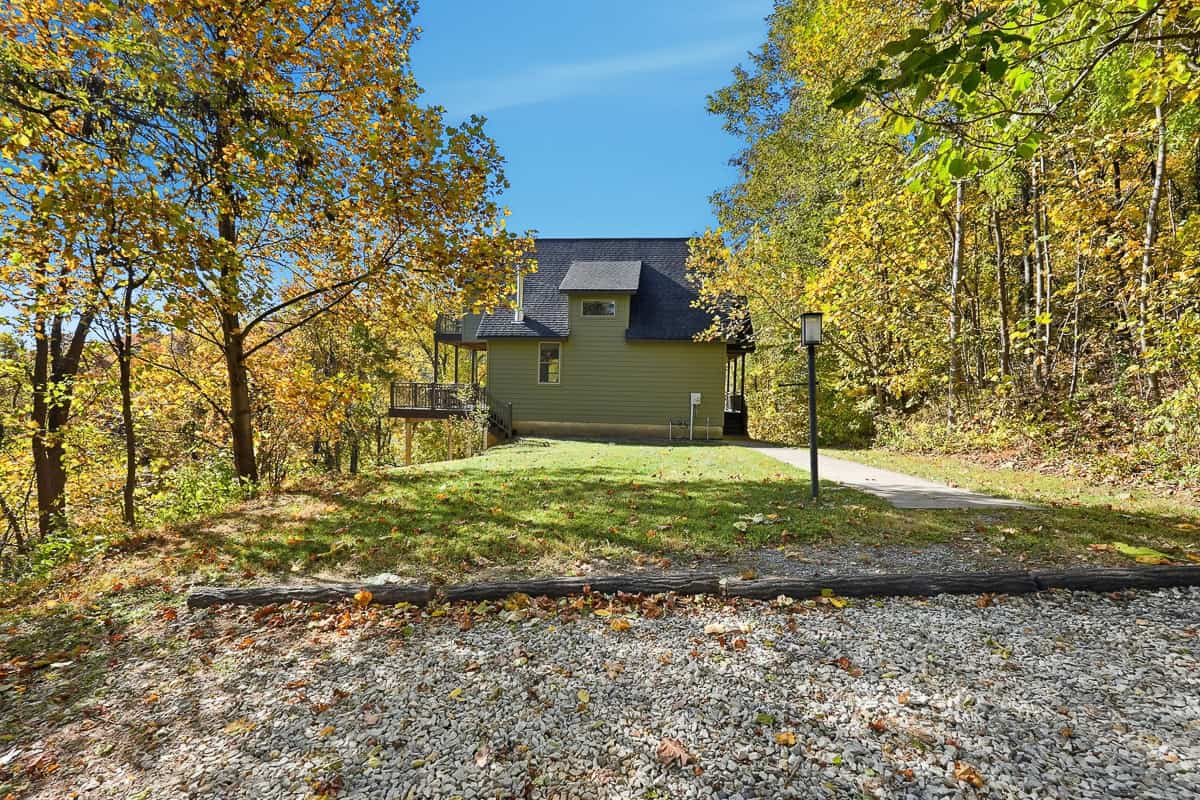 Private Hunter’s Paradise Near Lynchburg with Generator Power