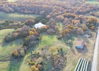 Small Tract Hunting Farm For Sale NW MO