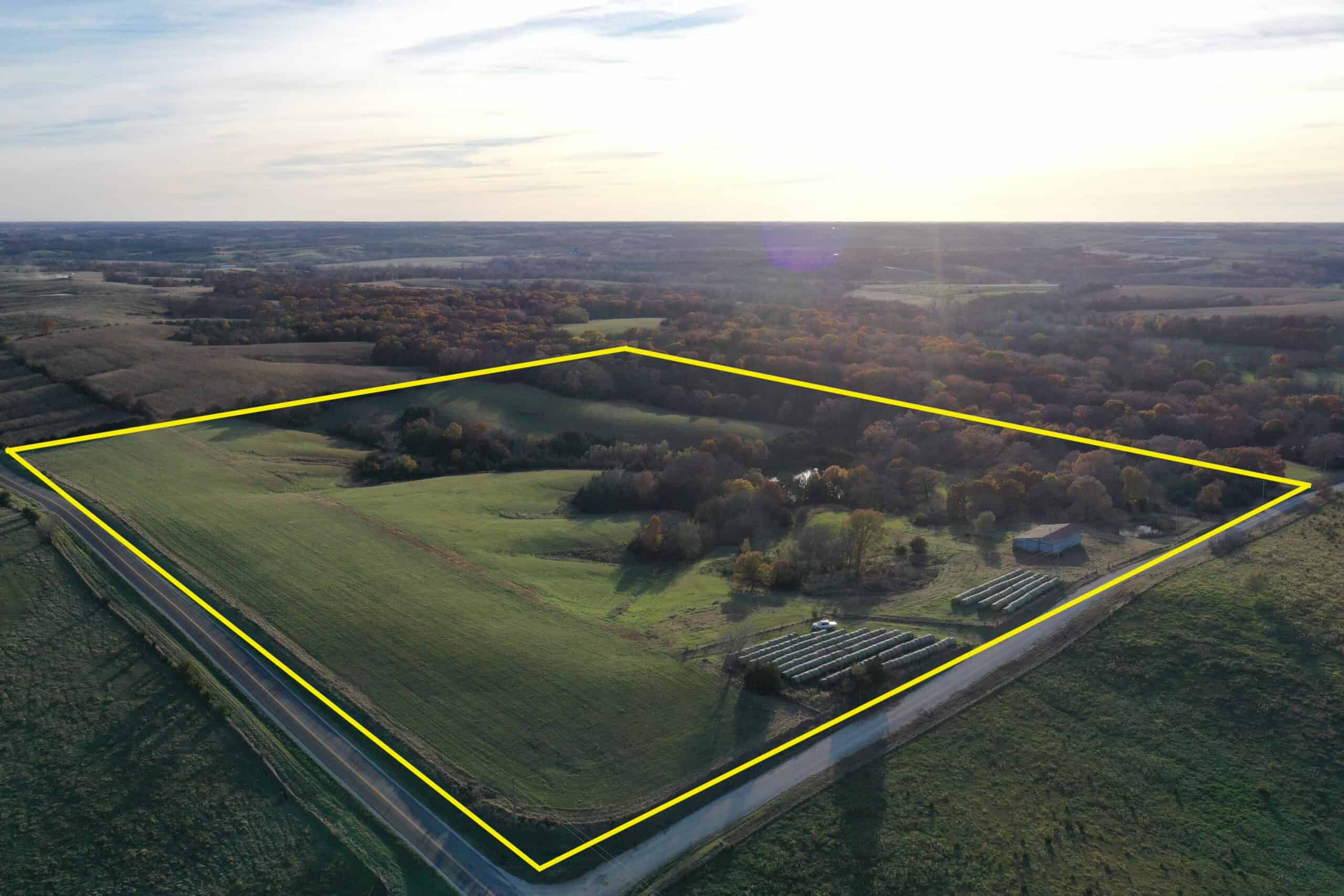 Small Tract Hunting Farm For Sale NW MO