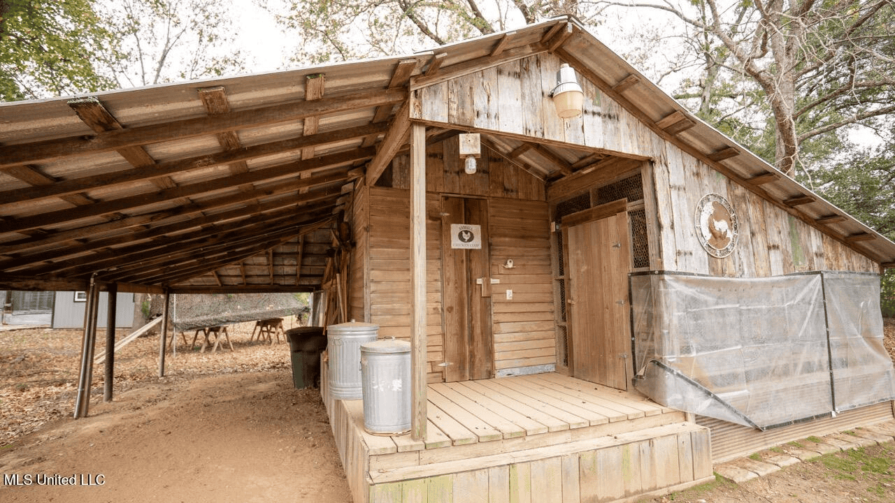 Woodville, MS – 40 Acres with Income-Producing Camp