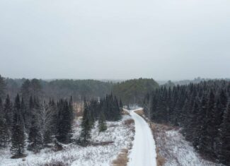 33.4 Acres with Private Pond – Pittston, ME