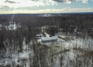 Private Home on 40 Acres – Stacyville, ME