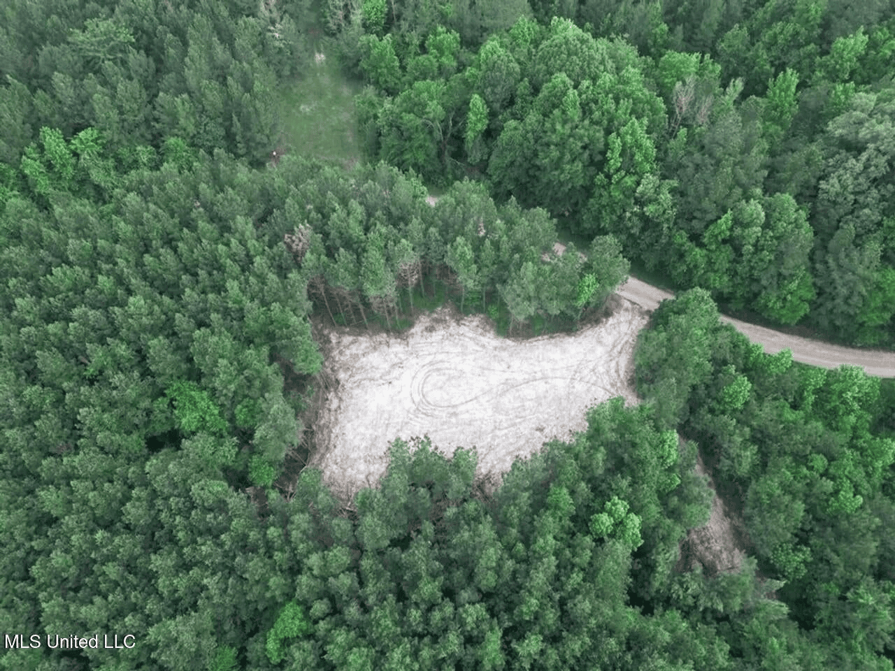 Roxie Mississippi – 94 Acre Recreational Retreat