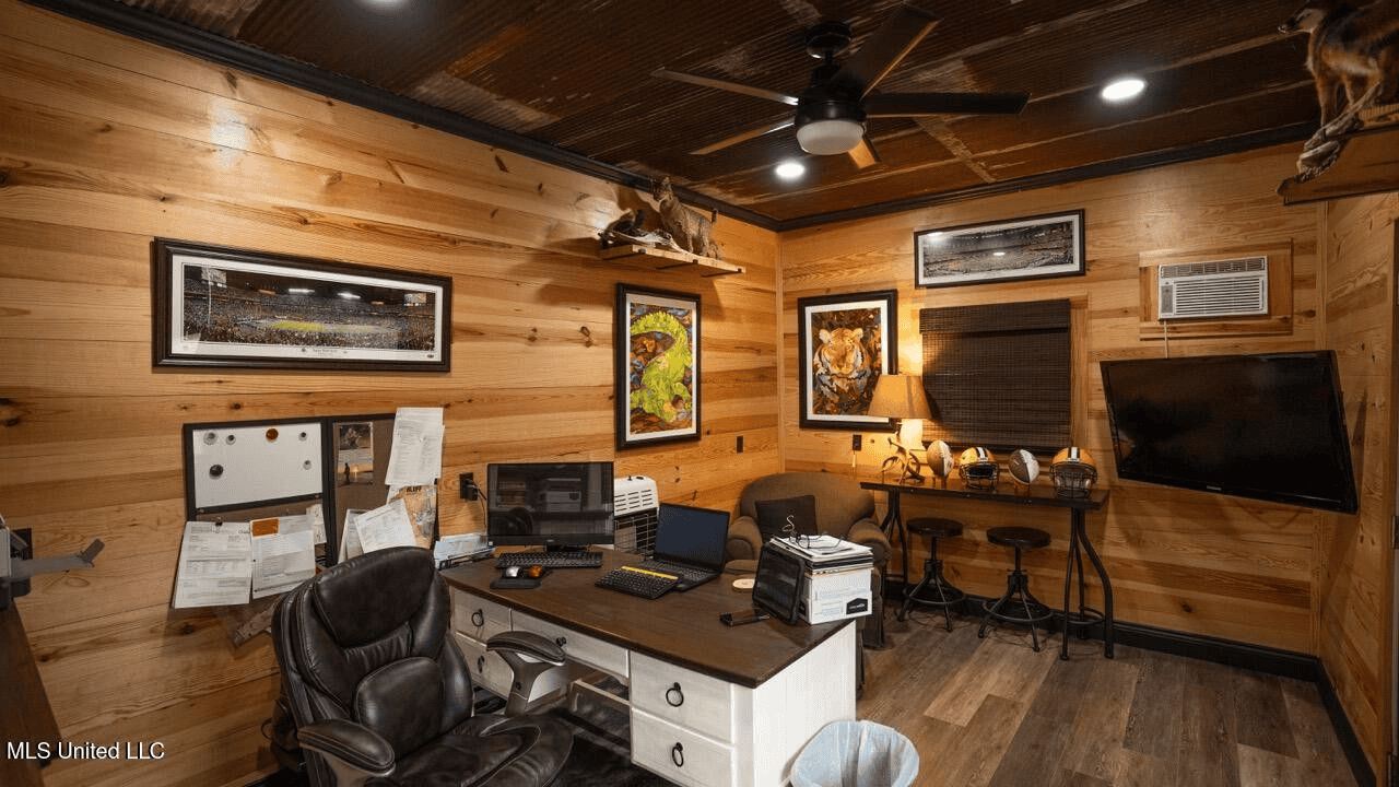 Woodville, MS – 40 Acres with Income-Producing Camp