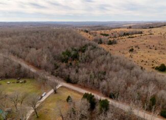 Prime Hunting Land in Koshkonong, Missouri