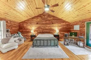 Log Cabin + 57 Acres in the Missouri Ozarks