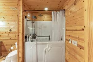 Log Cabin + 57 Acres in the Missouri Ozarks