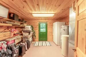 Log Cabin + 57 Acres in the Missouri Ozarks